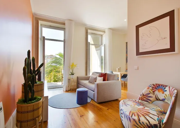 Boutique Rentals- Urban Garden Apt Balcony&Garden